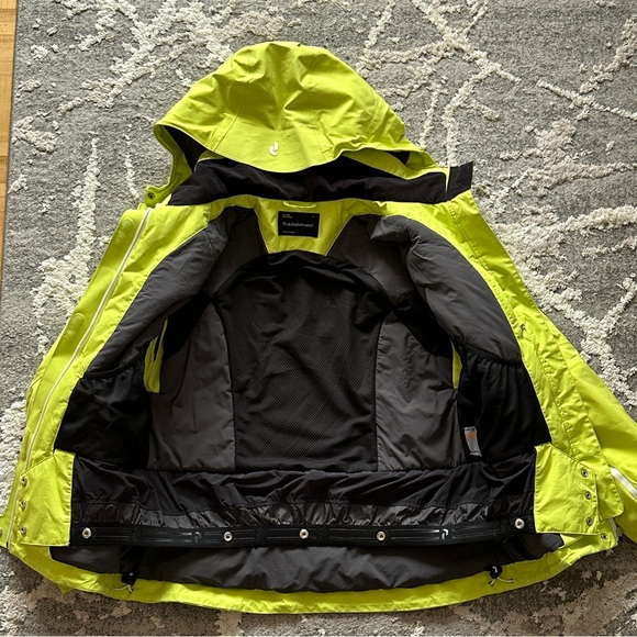 Peak Performance Ski Jacket - Picture 2 of 11